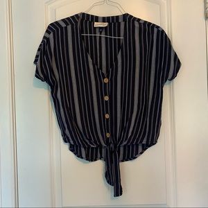 Universal threads top